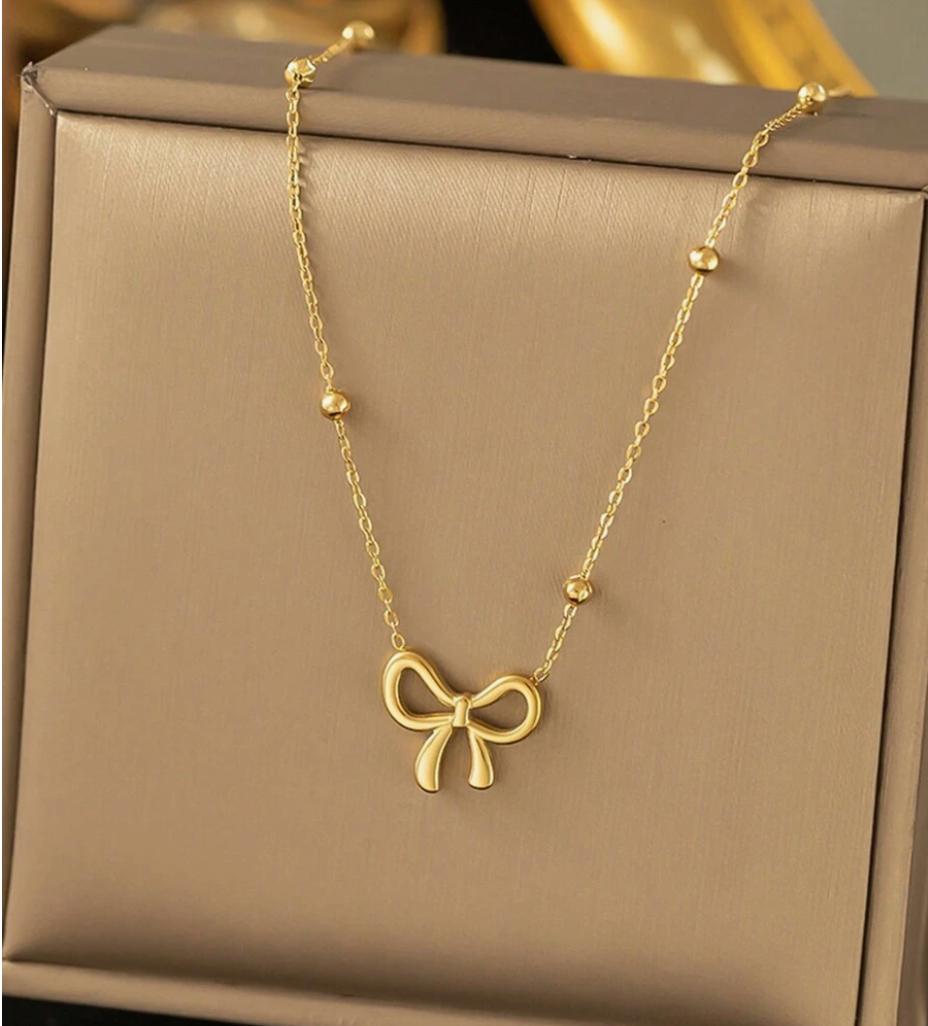 Bow Necklace | LoveInBow